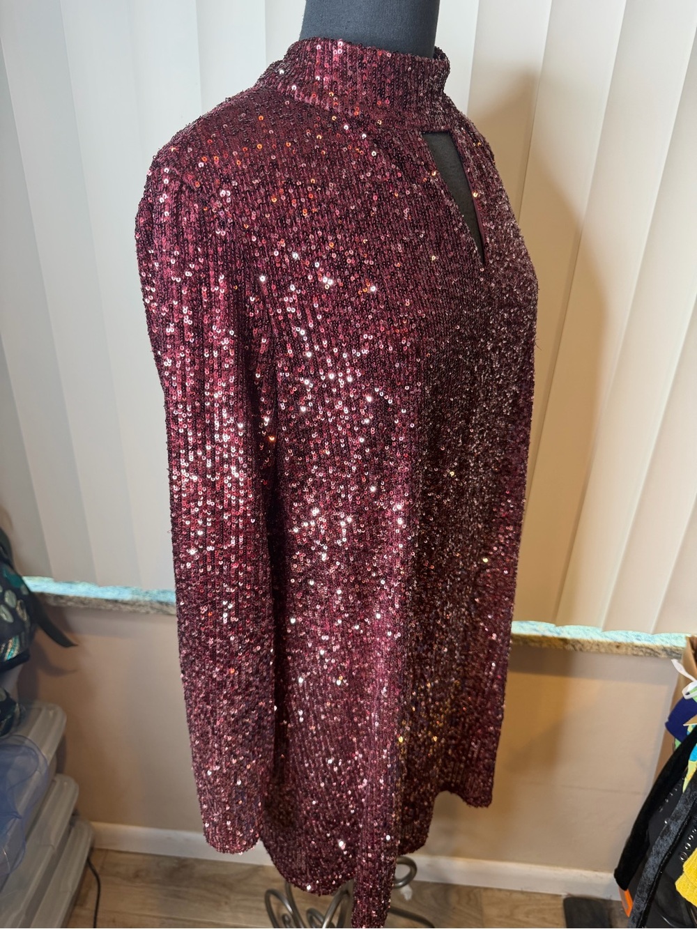 Cable & Gauge Burgundy Sequined  Women's Sequin Mock Neck Shift Dress Size XL - Picture 4 of 10